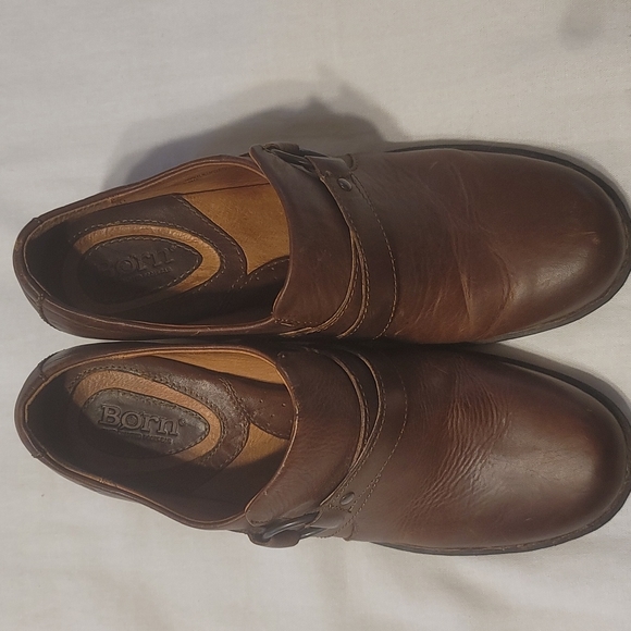 Born Clogs - Picture 7 of 7